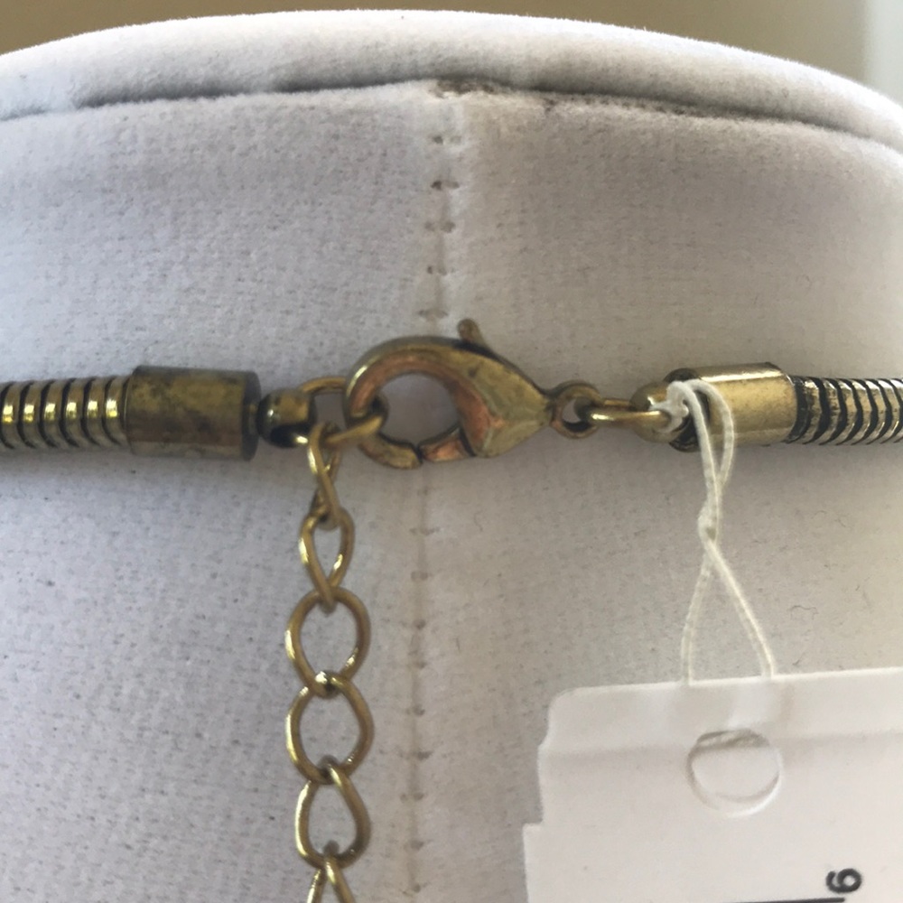 Gold Dimensional Necklace - Picture 6 of 7